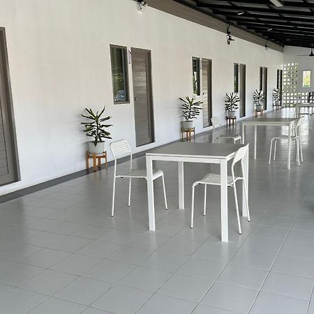 לינה וארוחת בוקר Juni House צ'ומפון מראה חיצוני תמונה