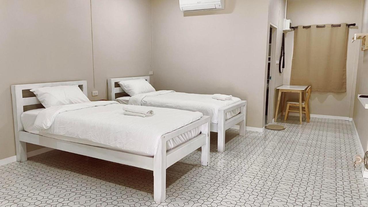 לינה וארוחת בוקר Juni House צ'ומפון מראה חיצוני תמונה
