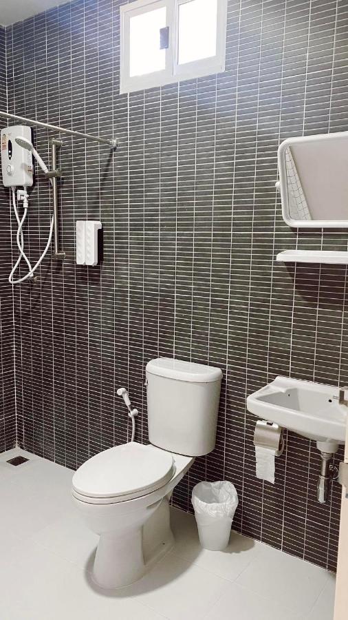 לינה וארוחת בוקר Juni House צ'ומפון מראה חיצוני תמונה