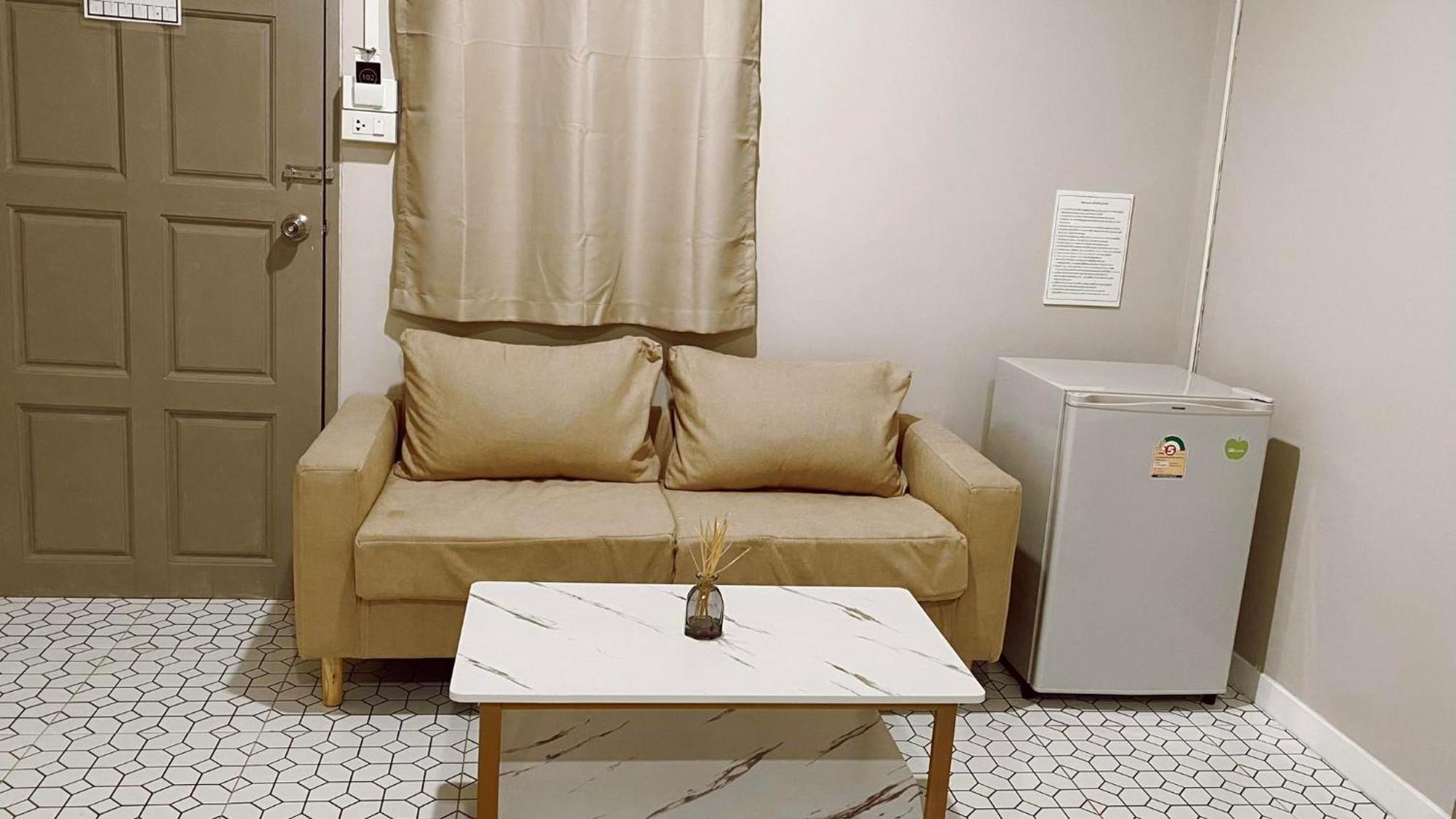 לינה וארוחת בוקר Juni House צ'ומפון מראה חיצוני תמונה